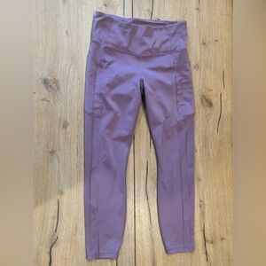 Athleta Ultimate Stash Size Medium Purple/Lilac High Rise 7/8 Tight Length